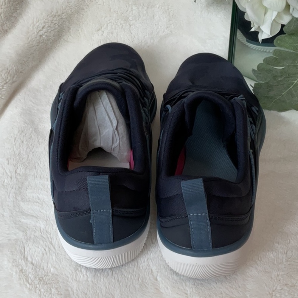 🆕Rylan Navy Camo Fate Sneakers - Picture 3 of 5